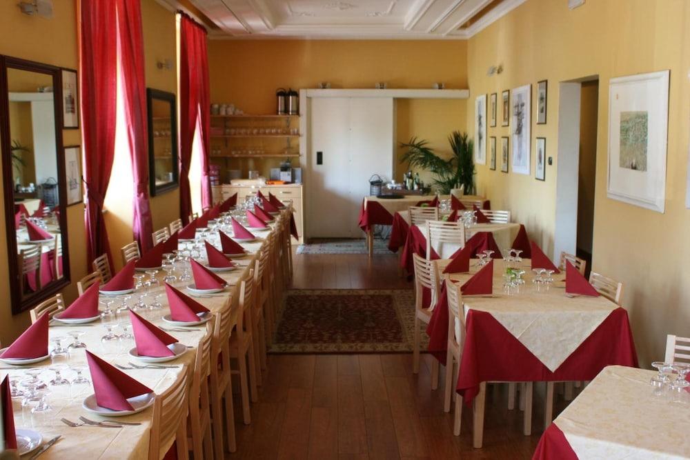 Hotel Vista Lago Brunate Exterior foto