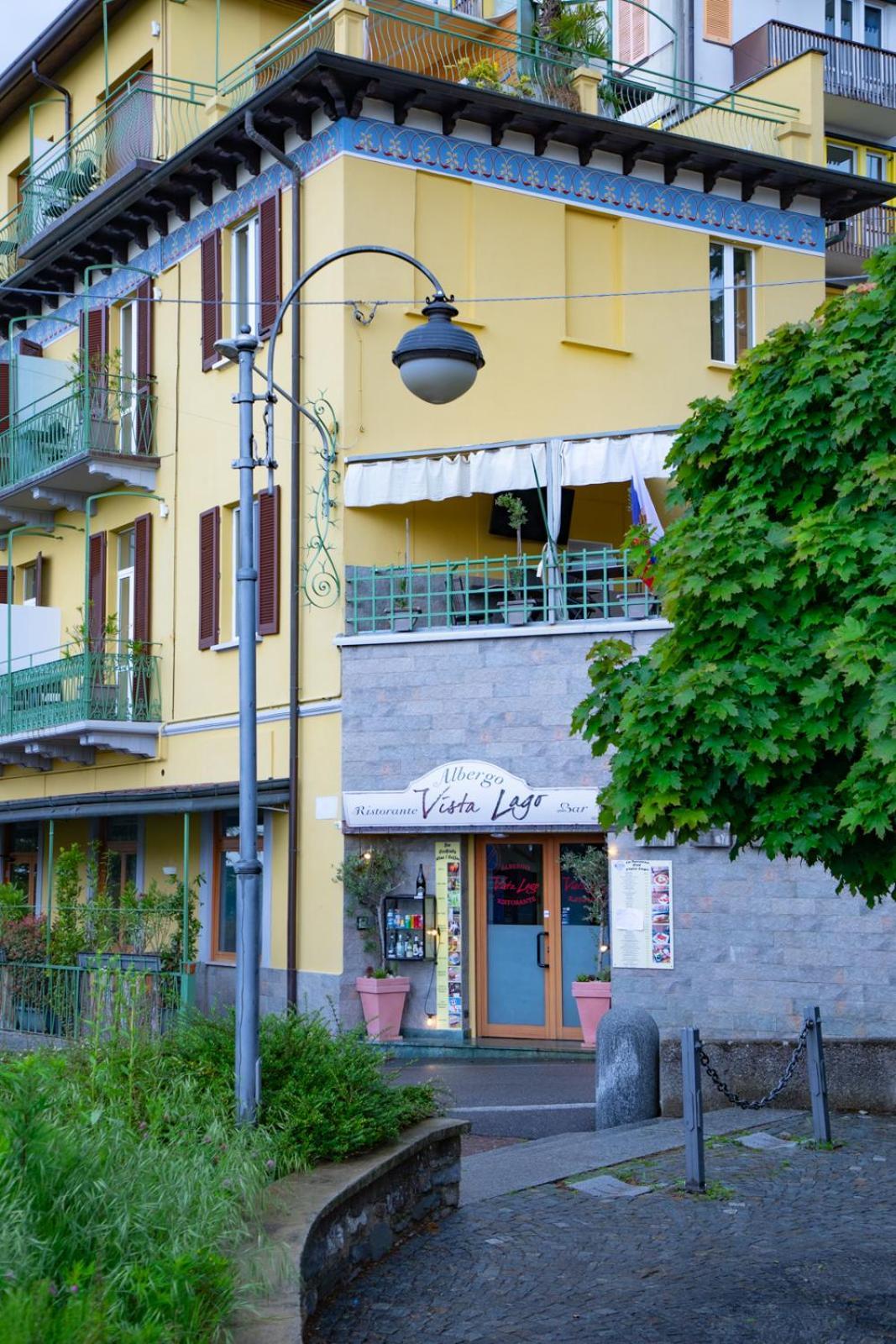 Hotel Vista Lago Brunate Exterior foto