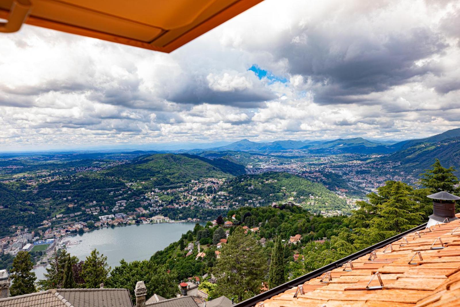 Hotel Vista Lago Brunate Exterior foto