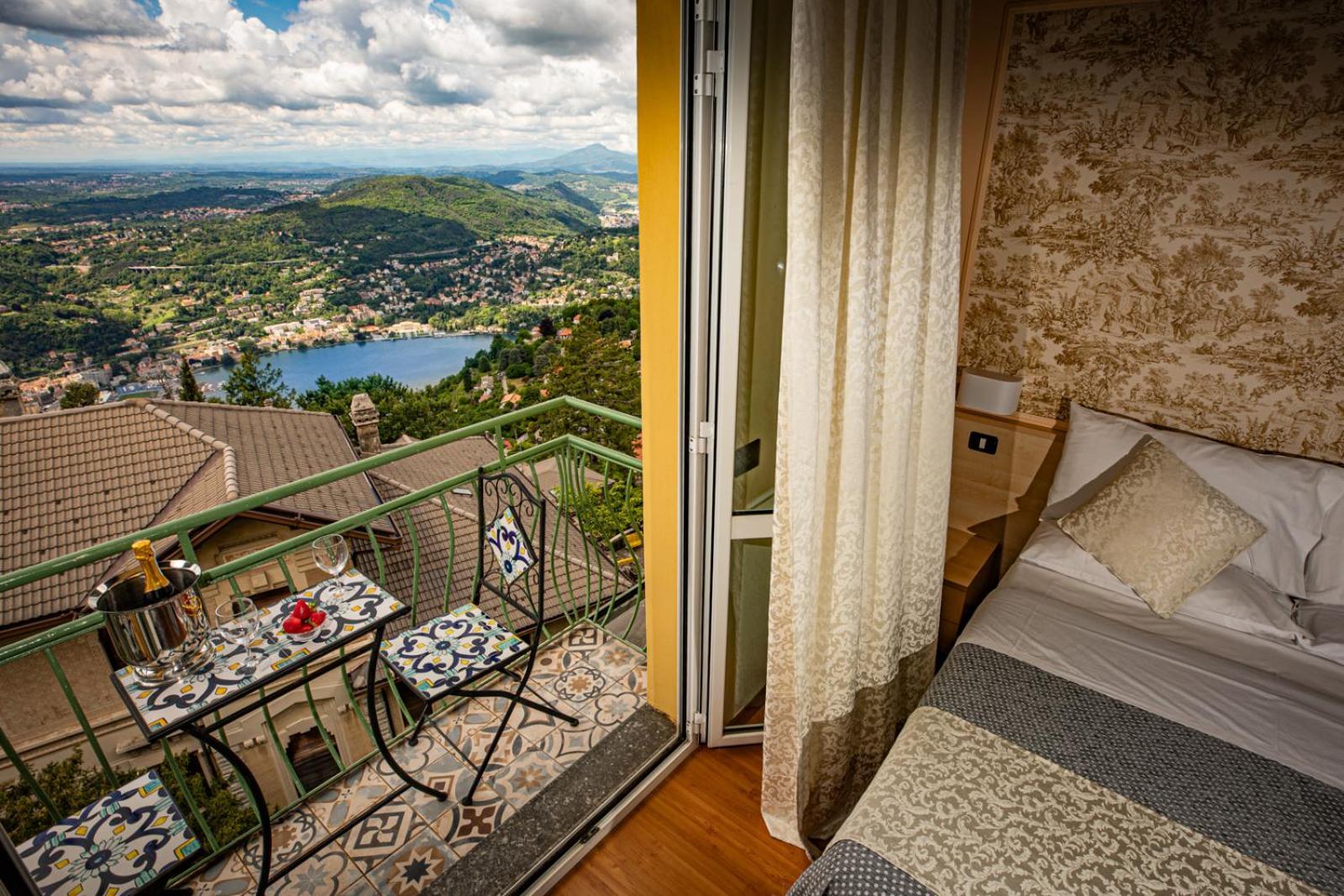 Hotel Vista Lago Brunate Exterior foto