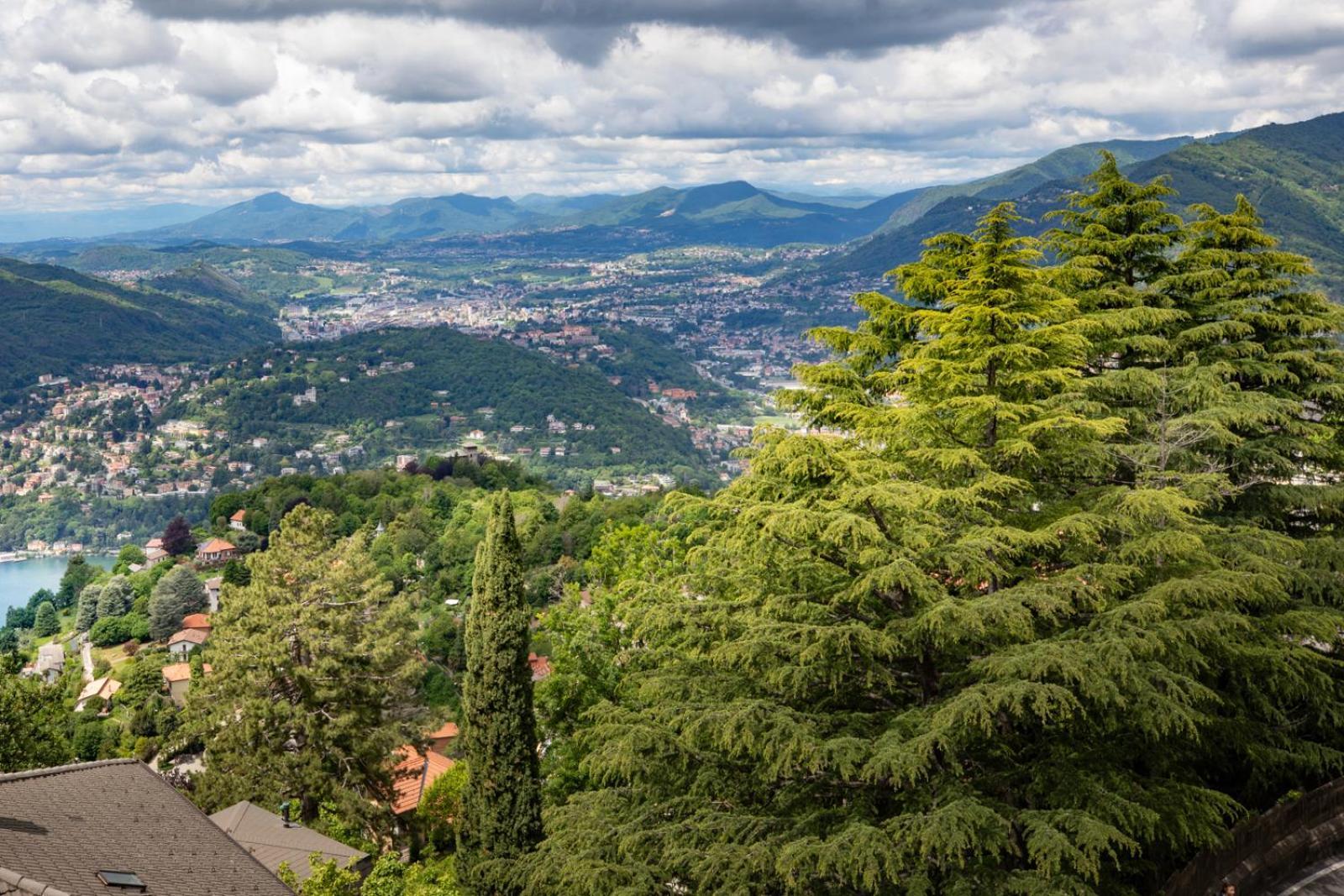 Hotel Vista Lago Brunate Exterior foto